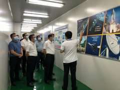 <b><font color='#0000FF'>东莞市委书记肖亚非一行参观考察AG在线登录官网(中国)·官方网站-登录入口半导体</font></b>